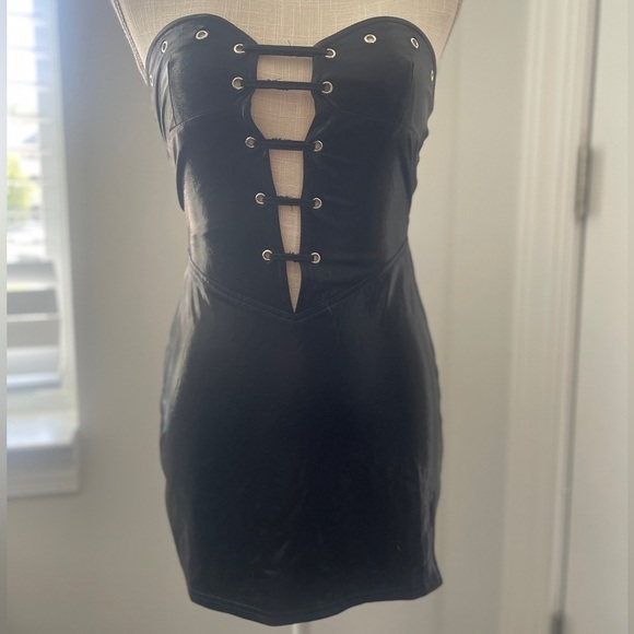 Fashion Nova “Ashlynn” Lace up Black Mini Dress - Picture 6 of 9